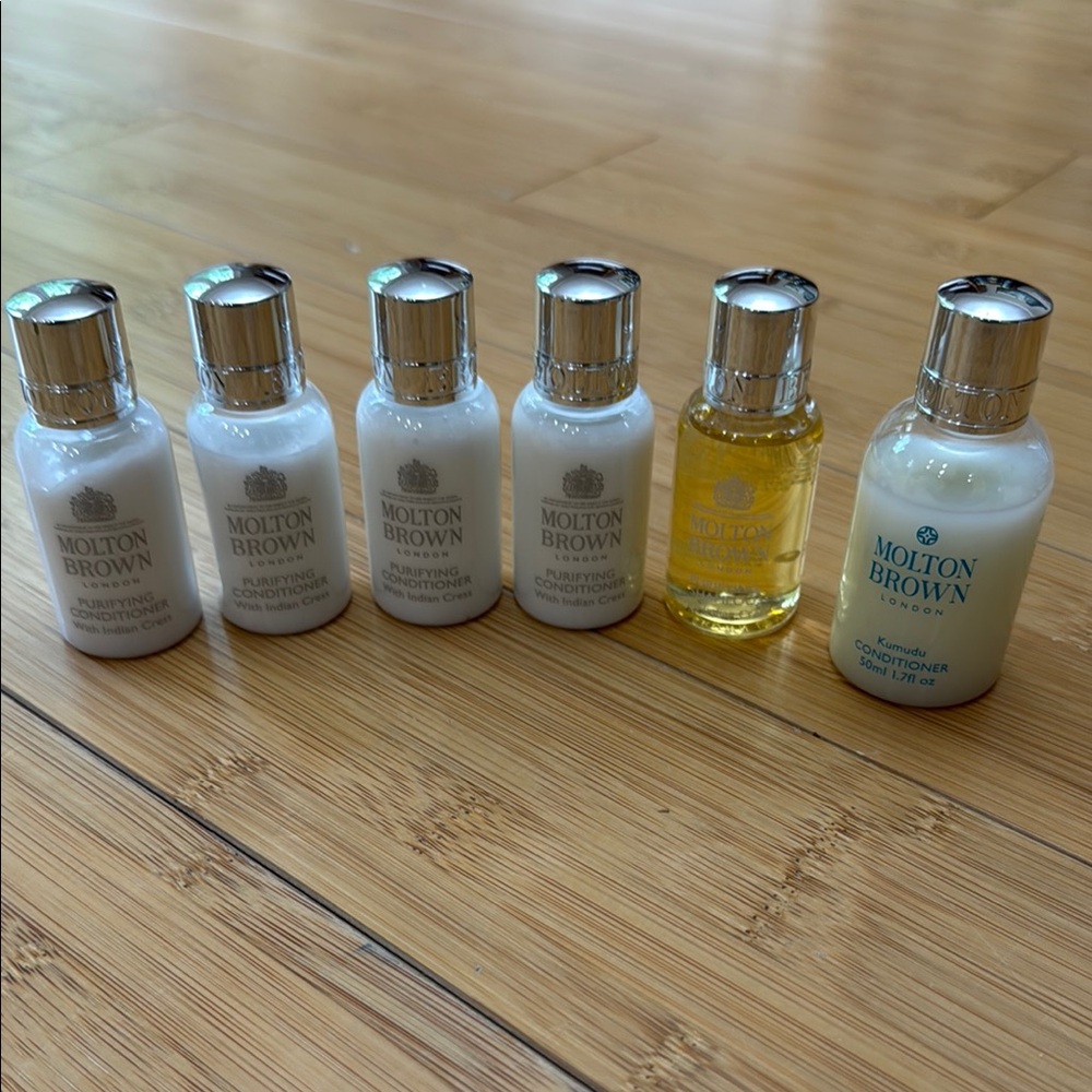 Molton Brown London Travel Toiletries Set Purifying Conditioner/Shampoo